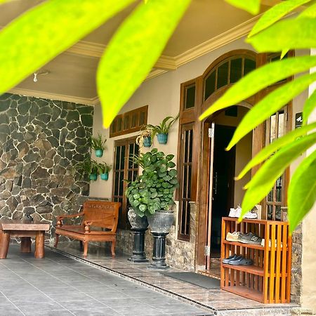 بيت شباب Good Feeling Ijen Banyuwangi بانيووانجى المظهر الخارجي الصورة